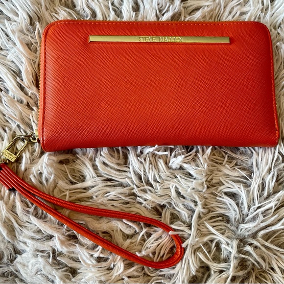 Steve Madden wallet - Picture 2 of 4